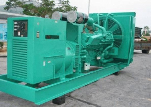 巴中75kw康明斯柴油发电车出租